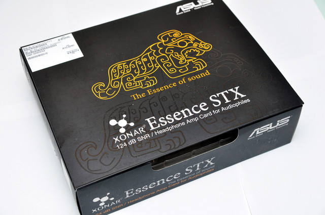 ASUS Essence STX－外包裝盒
