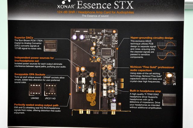 ASUS Essence STX－包裝上半部
