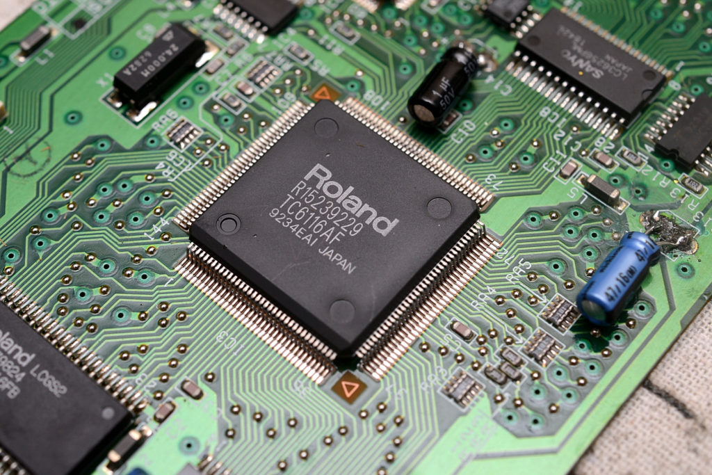 Roland SC-33