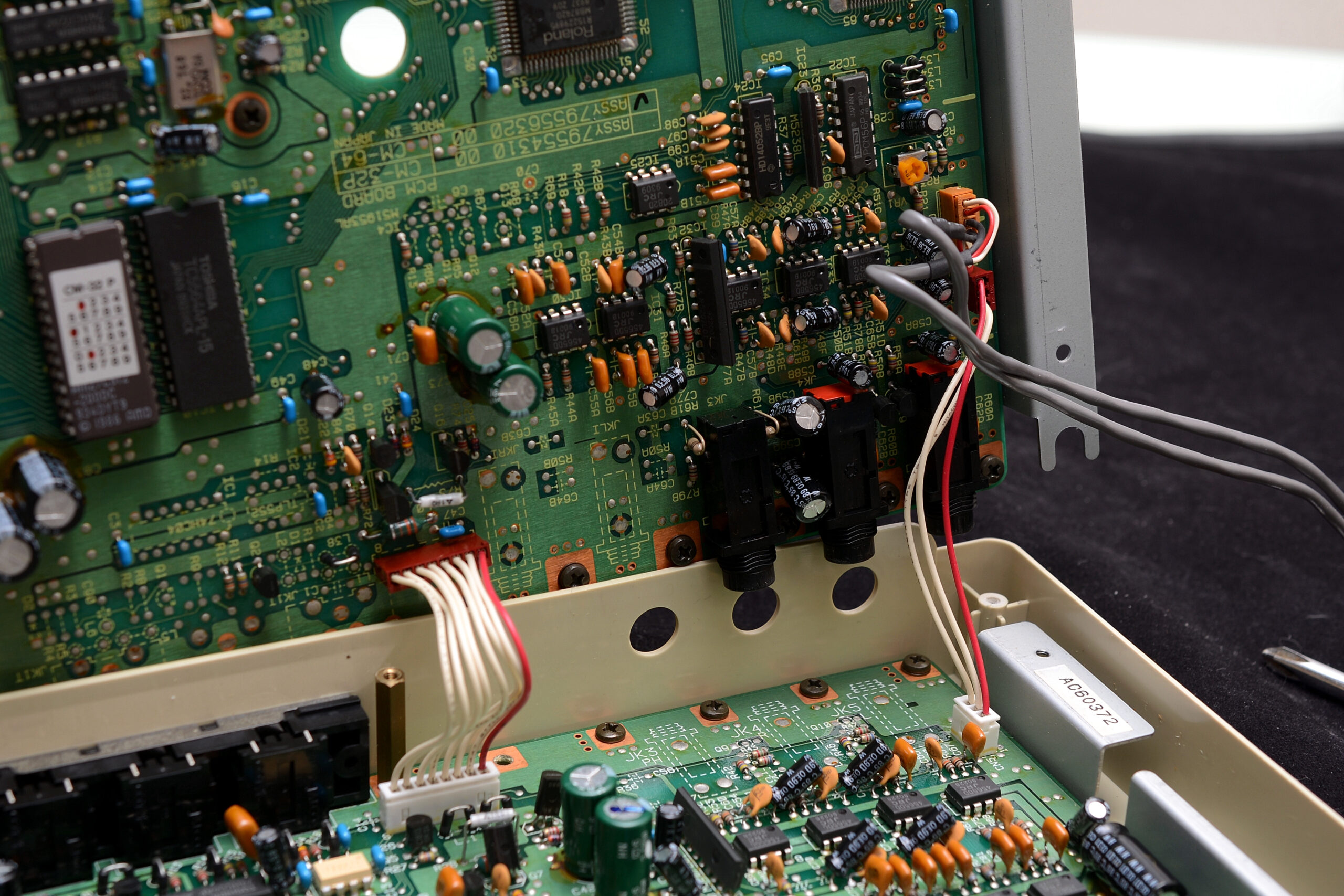 roland_cm-64-08