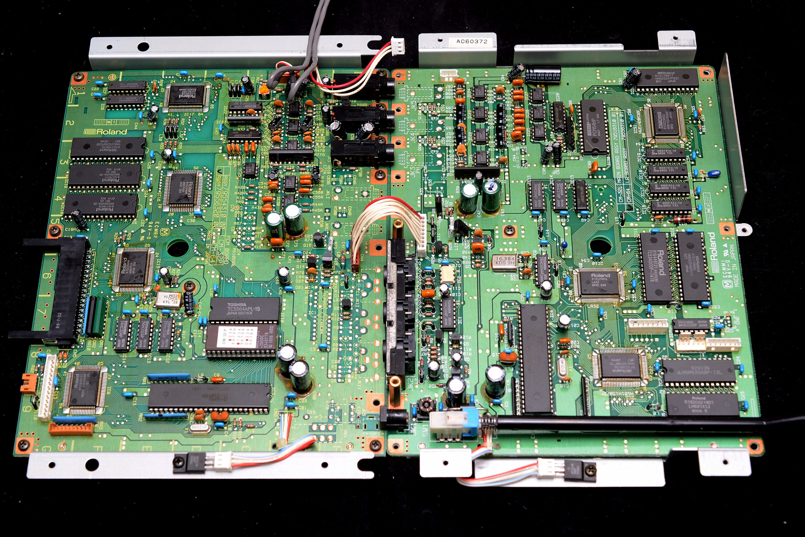 roland_cm-64-09