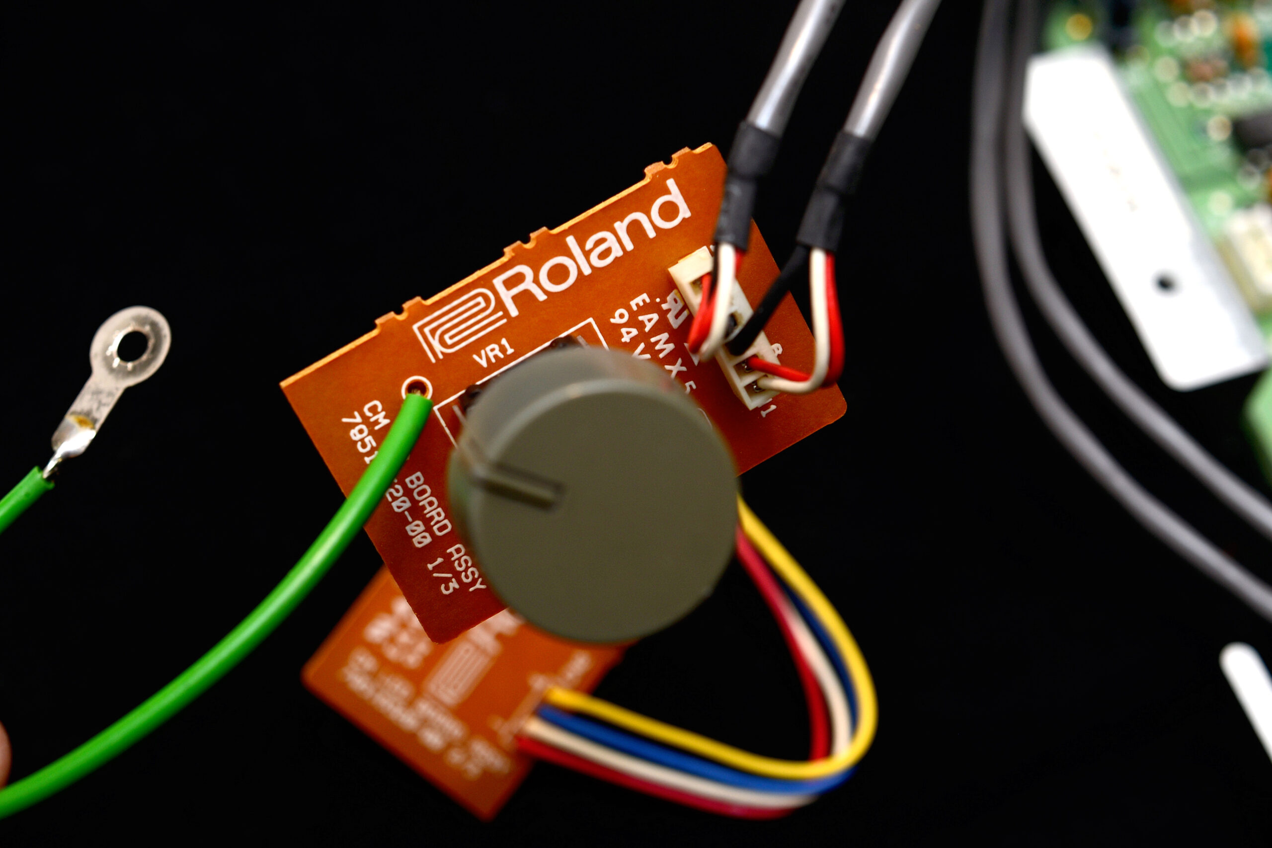 roland_cm-64-11
